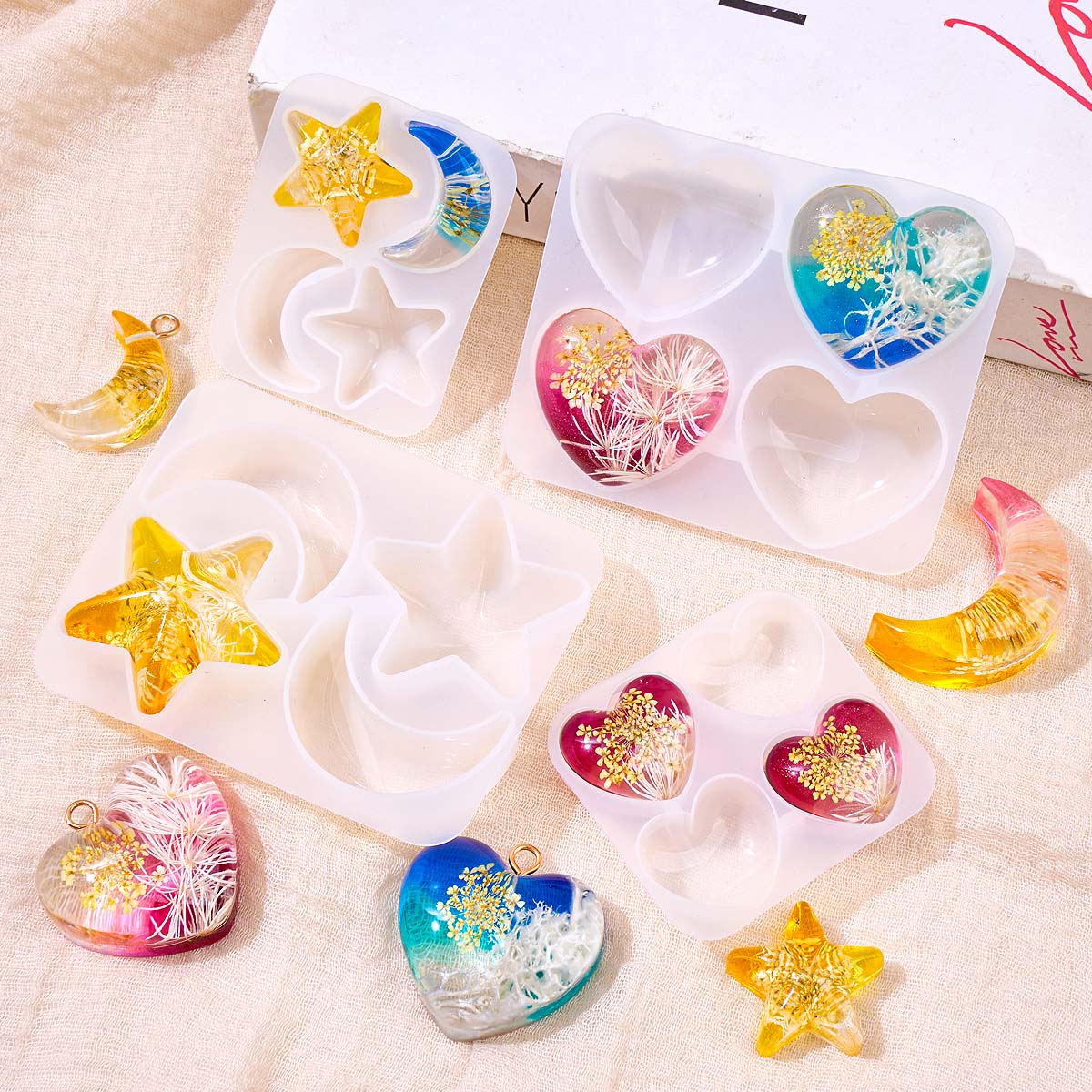 Heart Star Moon Pendant Silico - đánh giá và giá Resin Art Letters