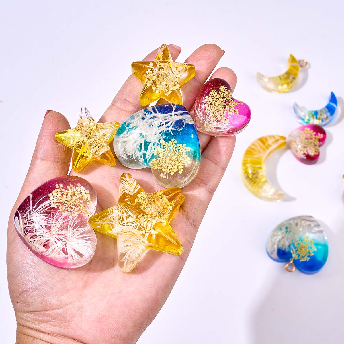 Heart Star Moon Pendant Silico - đánh giá và giá Resin Art Letters
